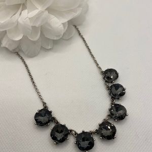GRAY RHINESTONE NECKKACE